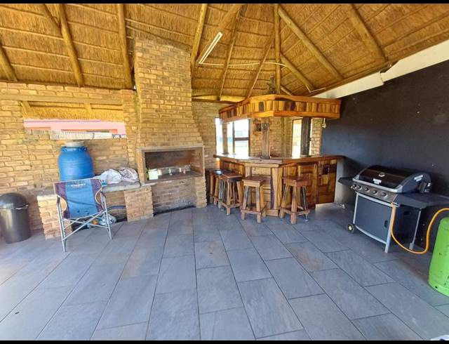 FARM FOR SALE IN HELDERSTROME